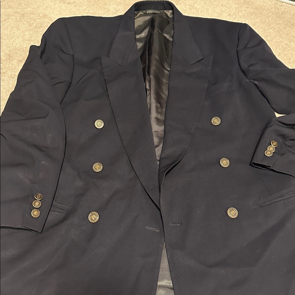 Vintage Pierre Cardin blazer - Picture 2 of 5